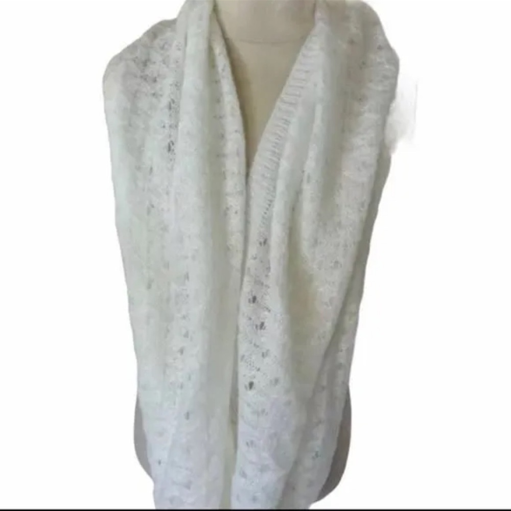 H&M Divided Soft Pointelle Knit White Cream Buttery Soft Infinity Scarf - Picture 3 of 11
